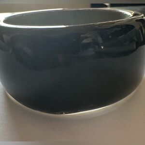 Black chunky bracelet.